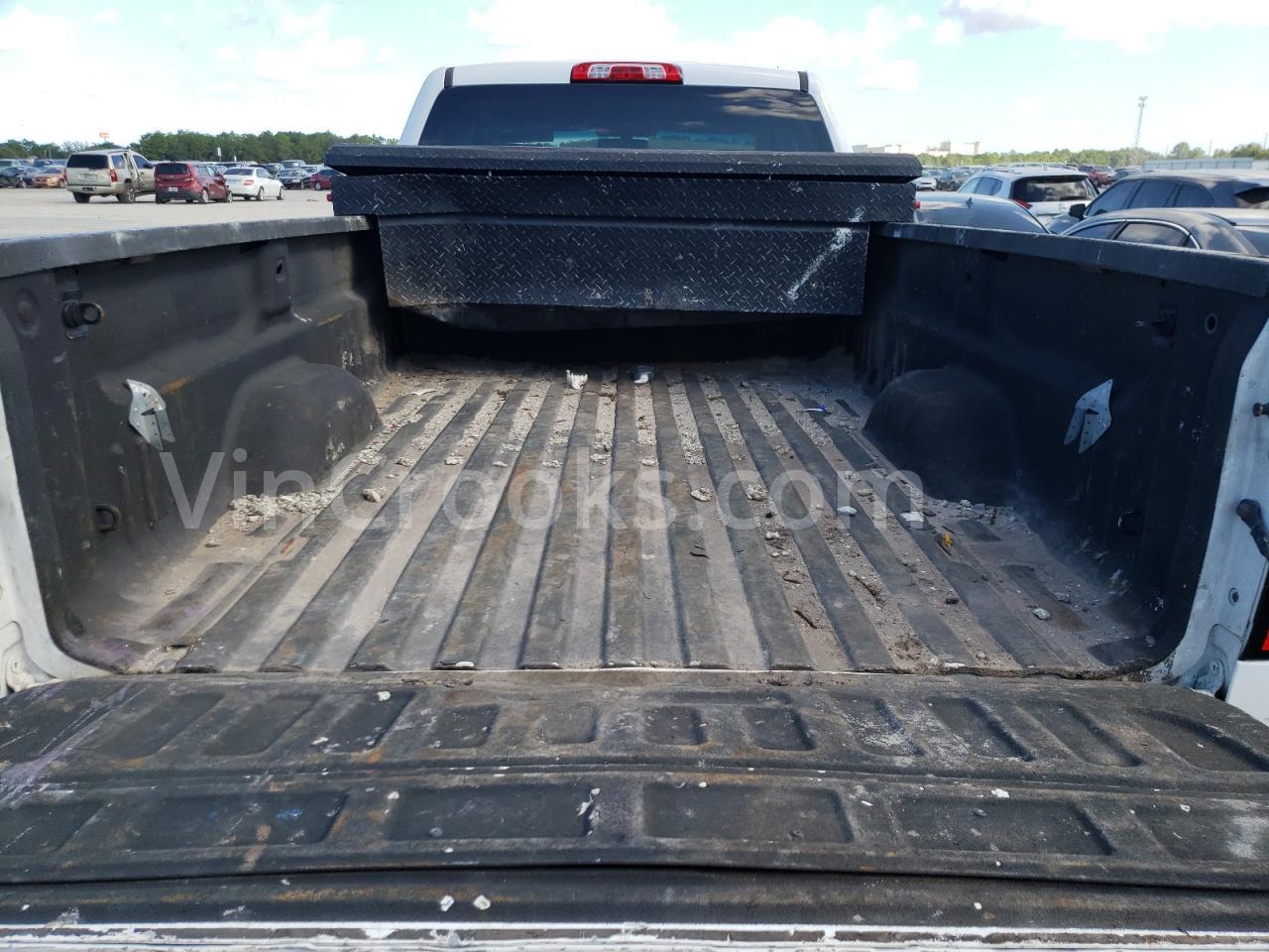 1GT22REG8HZ299273