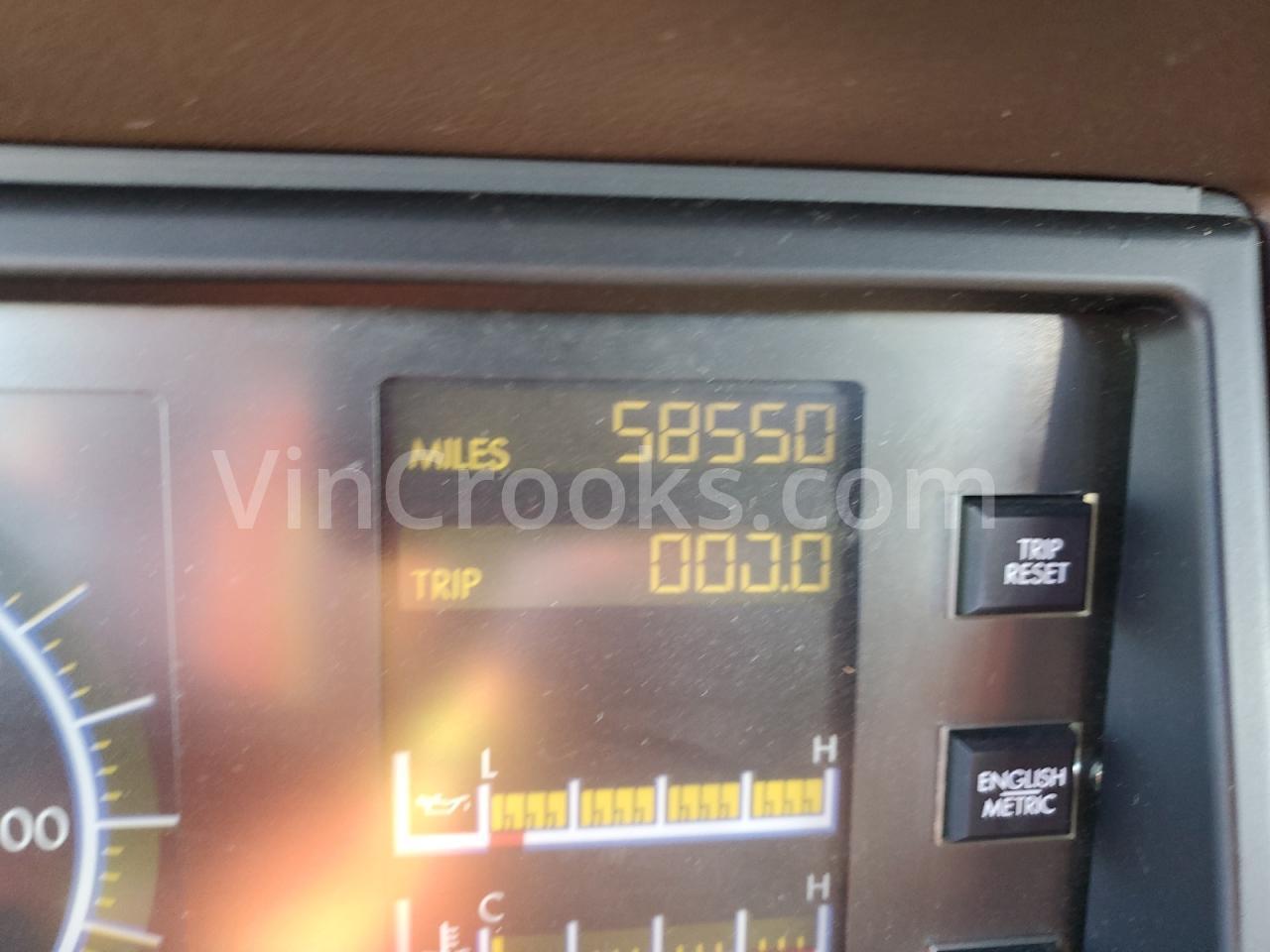 1G6VR3177JU102529