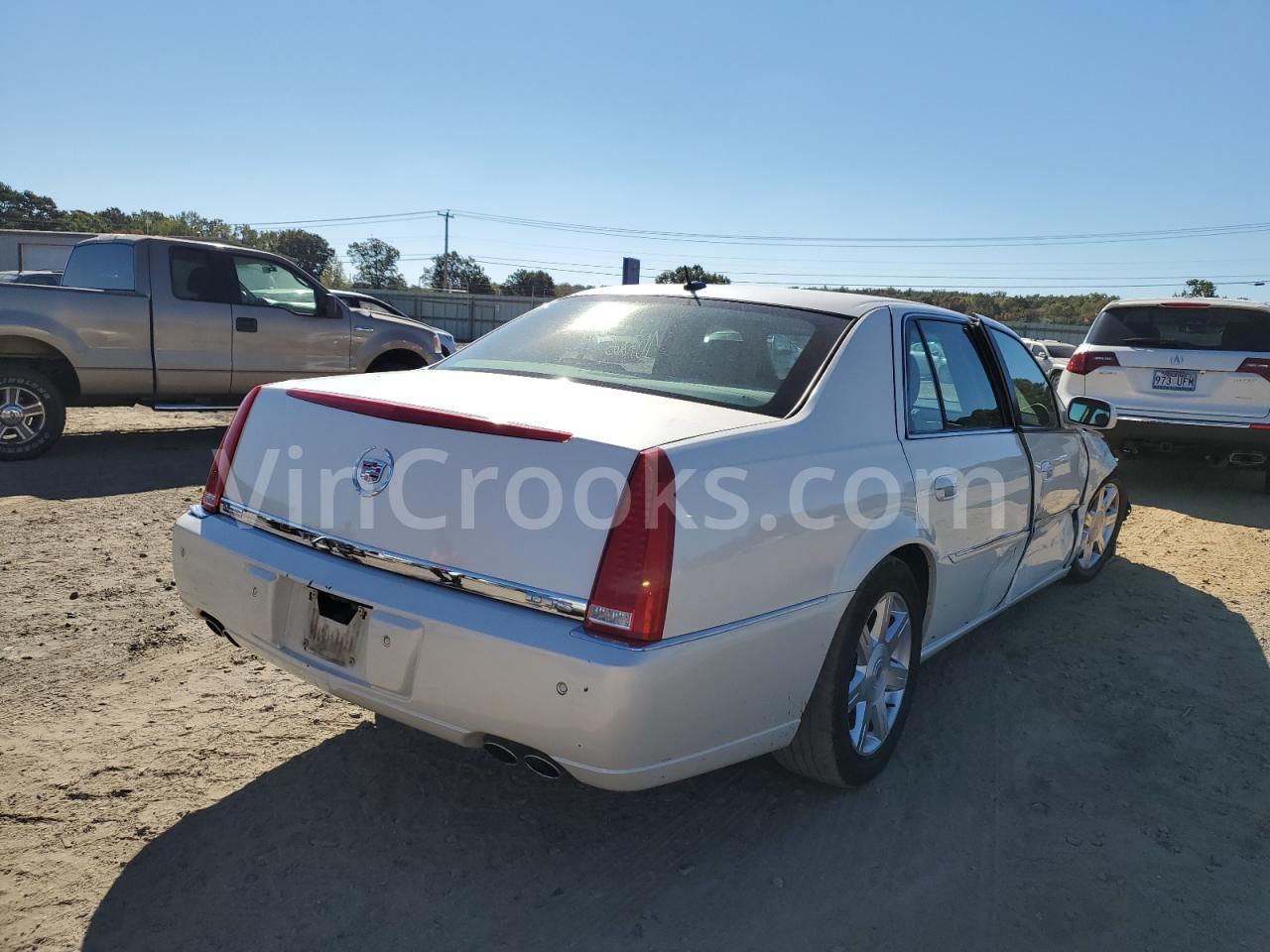 1G6KD57YX8U173120