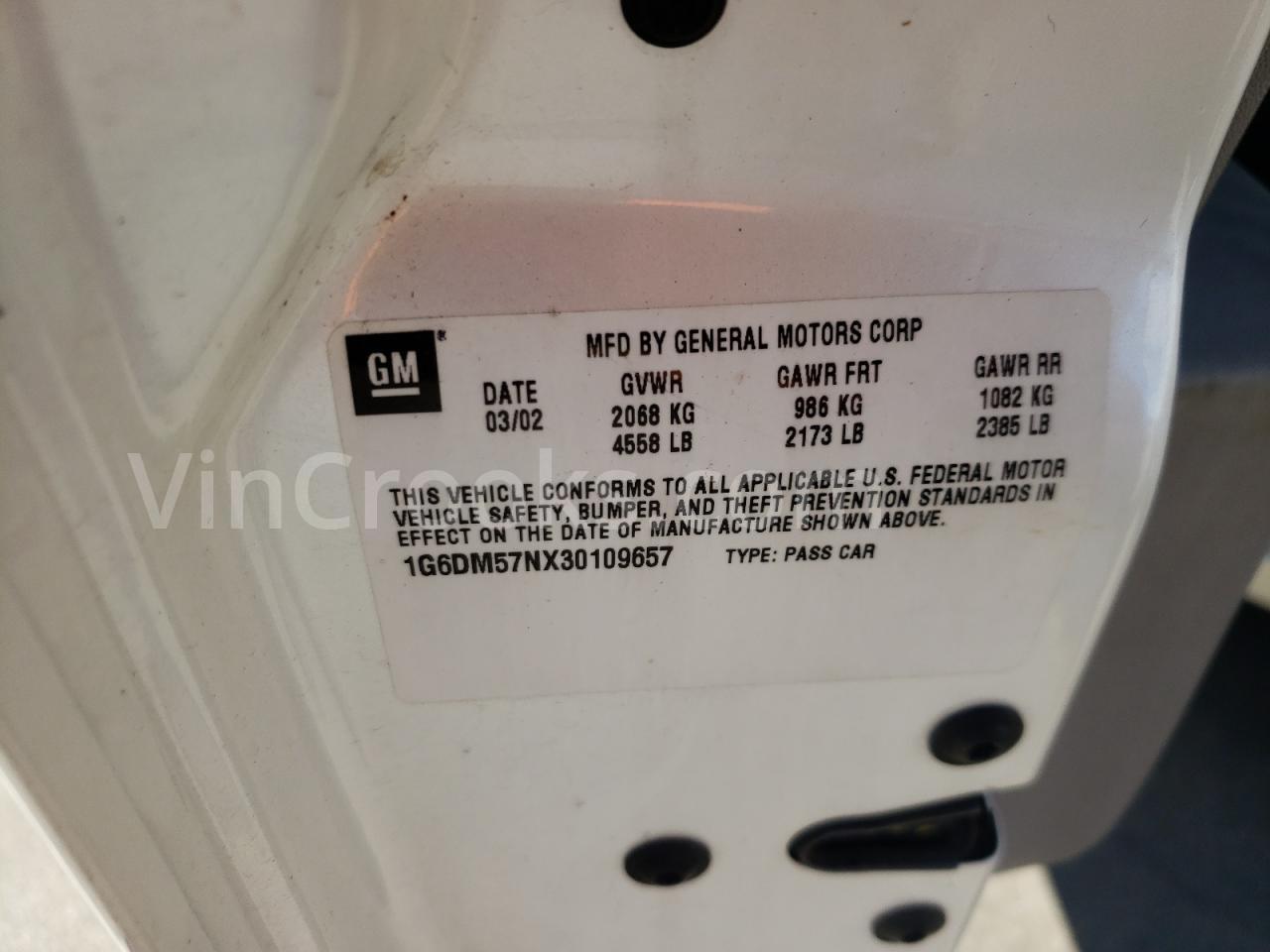 1G6DM57NX30109657