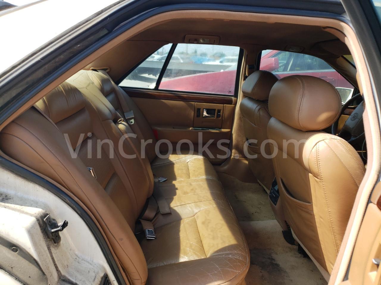 1G6KY529XTU820175