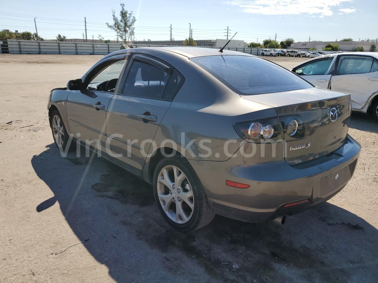 JM1BK32F181118778