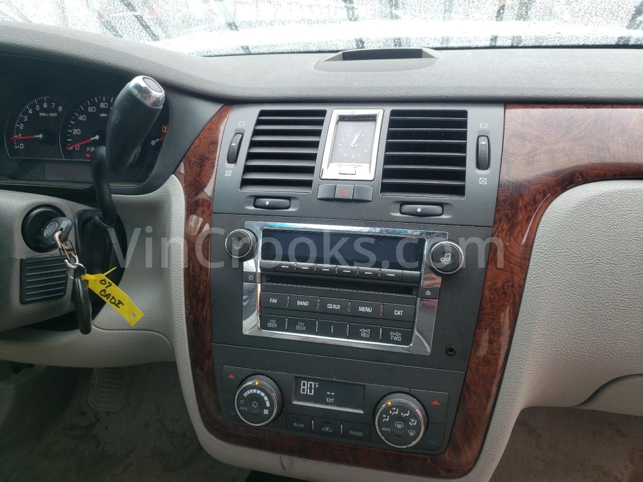 1G6KD57Y17U225006