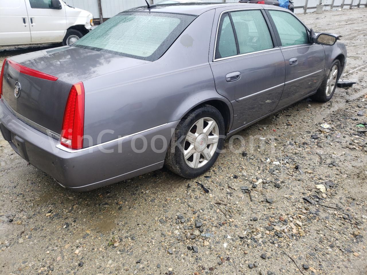 1G6KD57Y17U225006