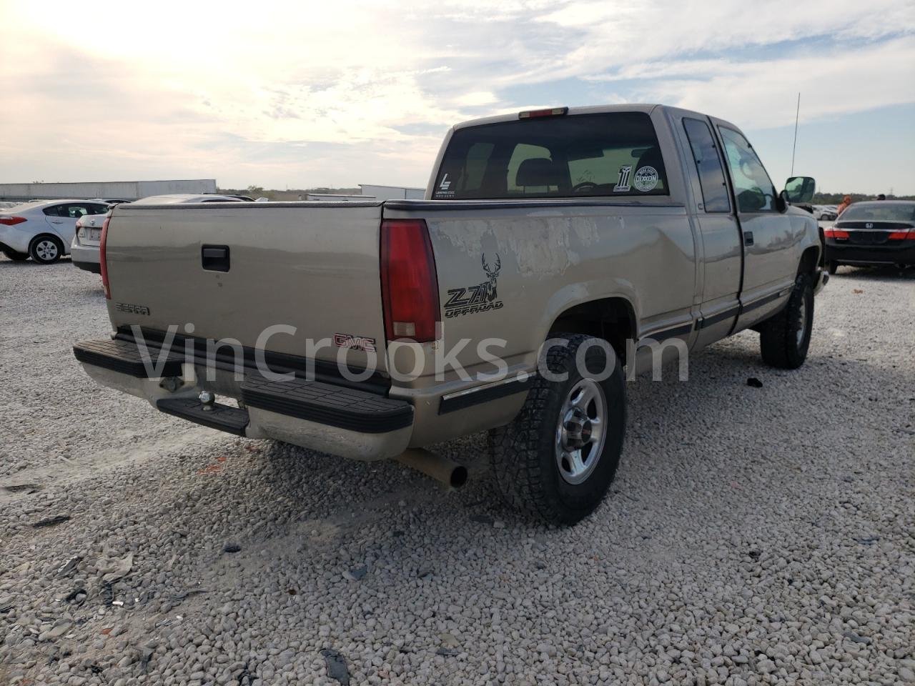 2GTEK19R1W1531888