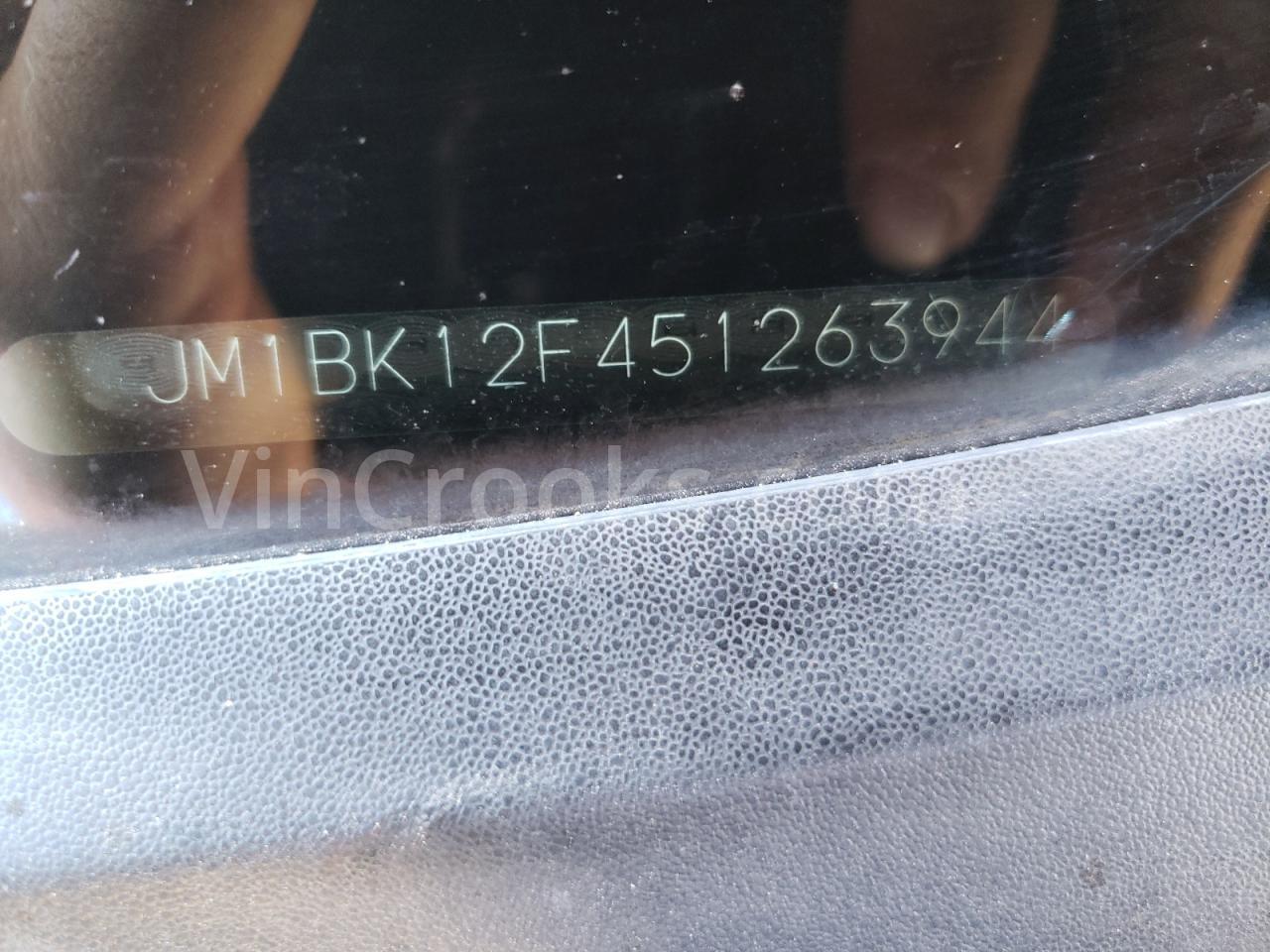 JM1BK12F451263944