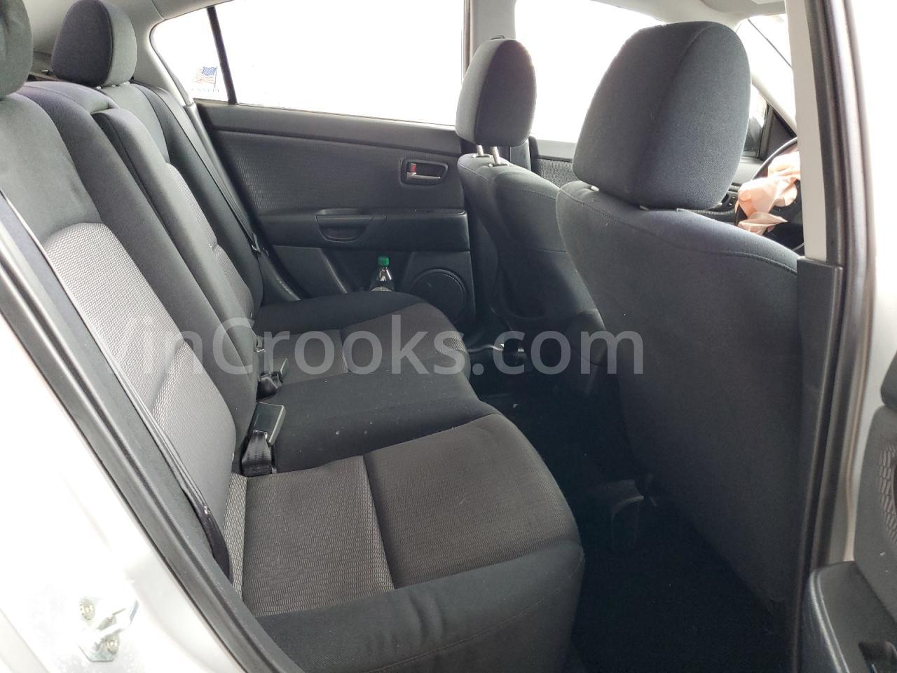 JM1BK12G181799697