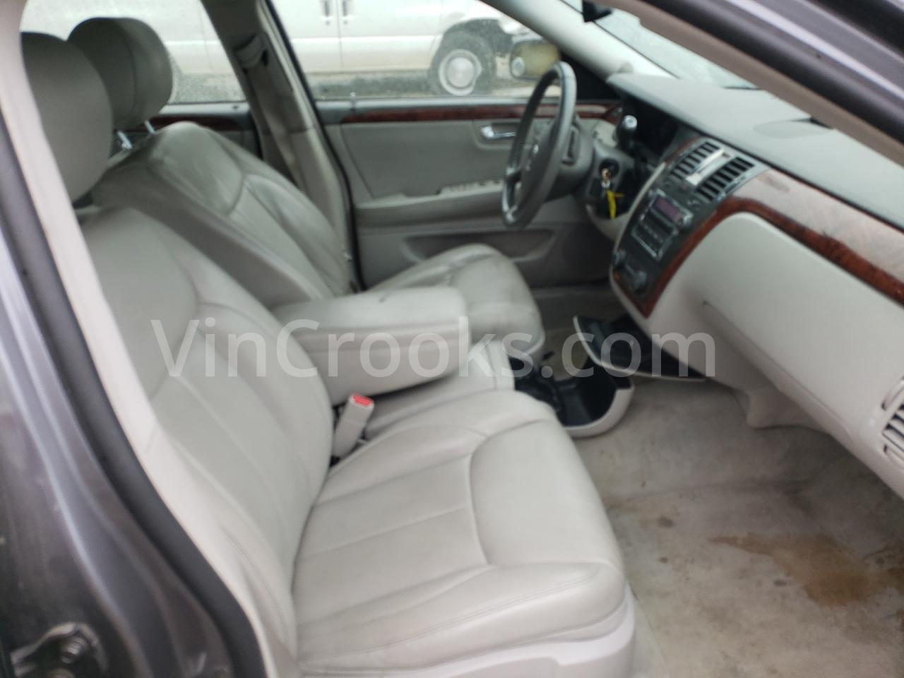 1G6KD57Y17U225006