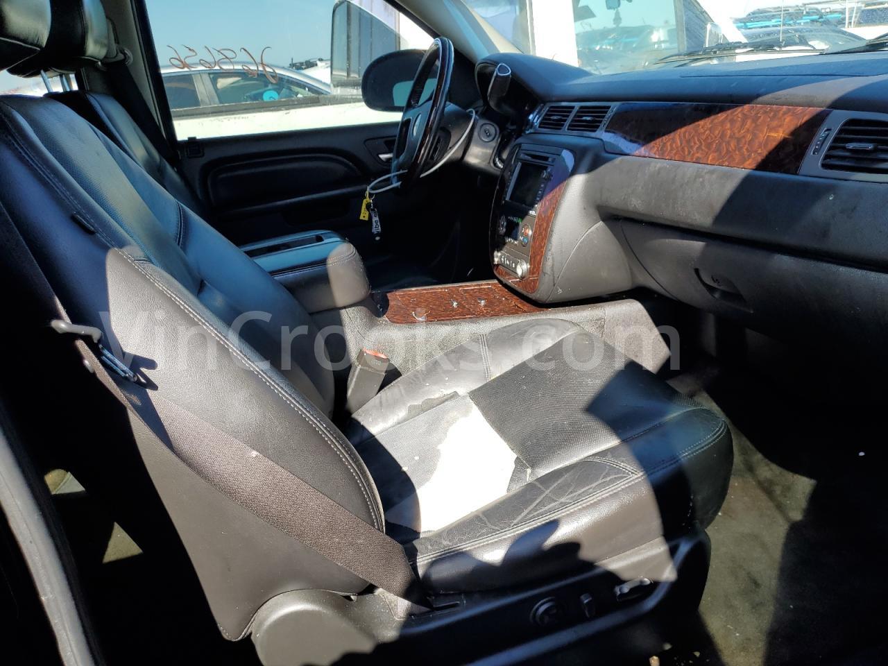 1GKS1EEF2BR173912