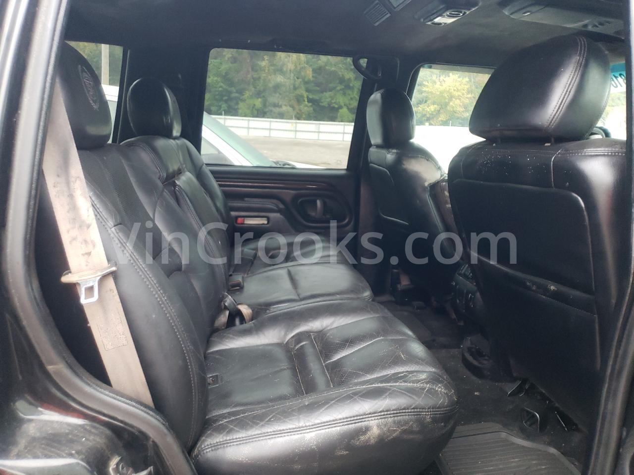 1GYEK13R3YR126208