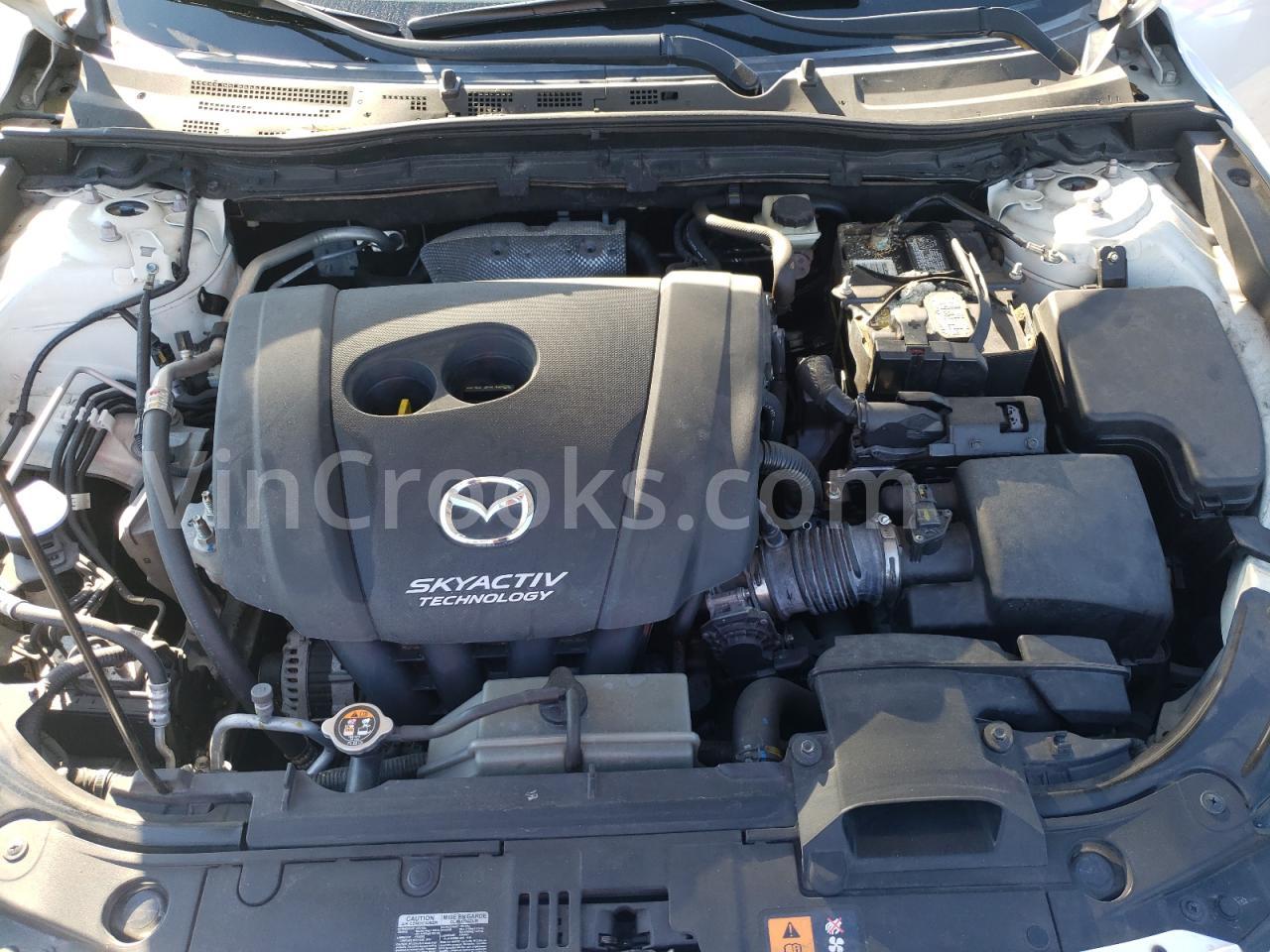 3MZBM1T76GM311352