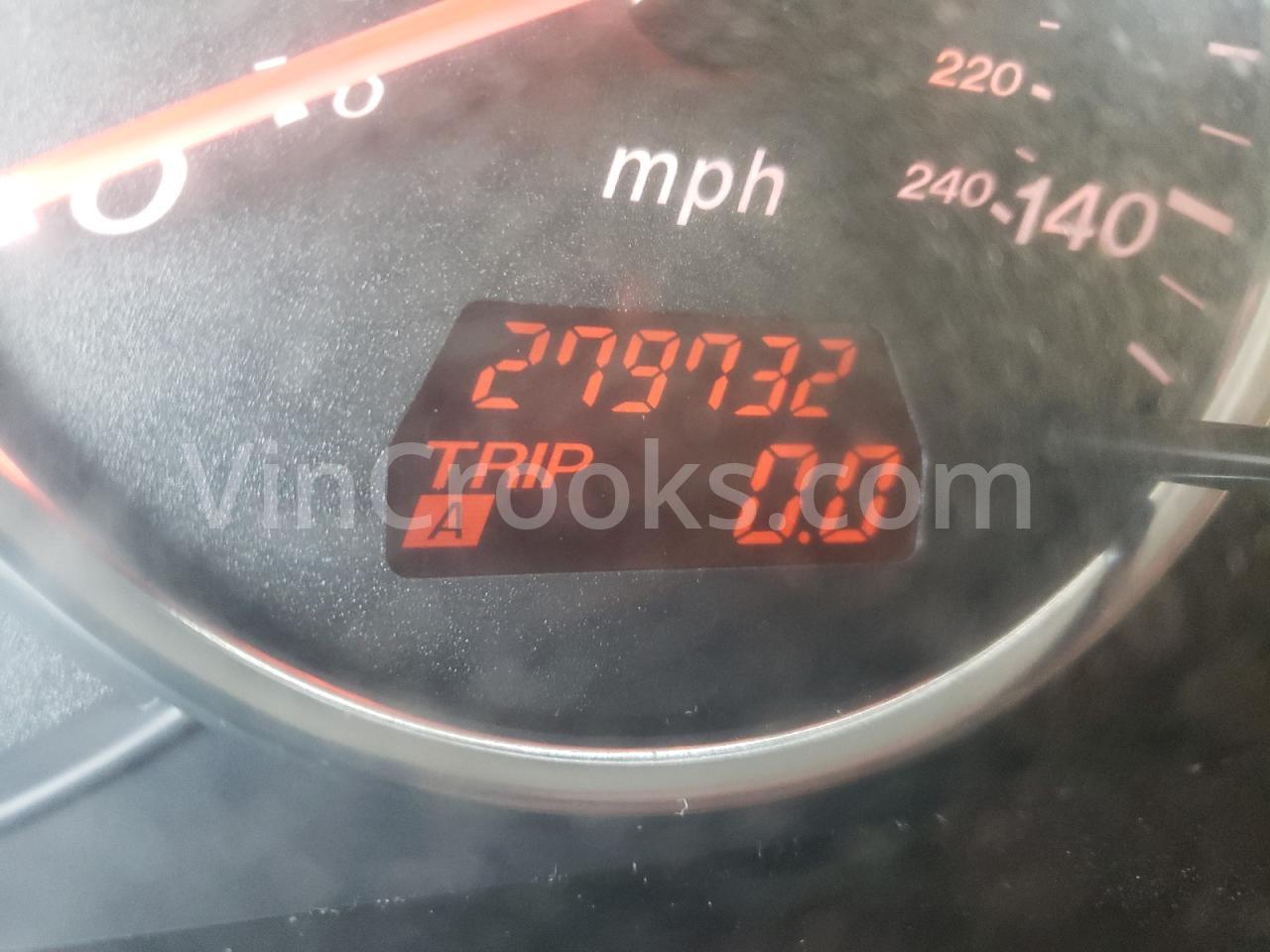 1YVHP80C585M18389