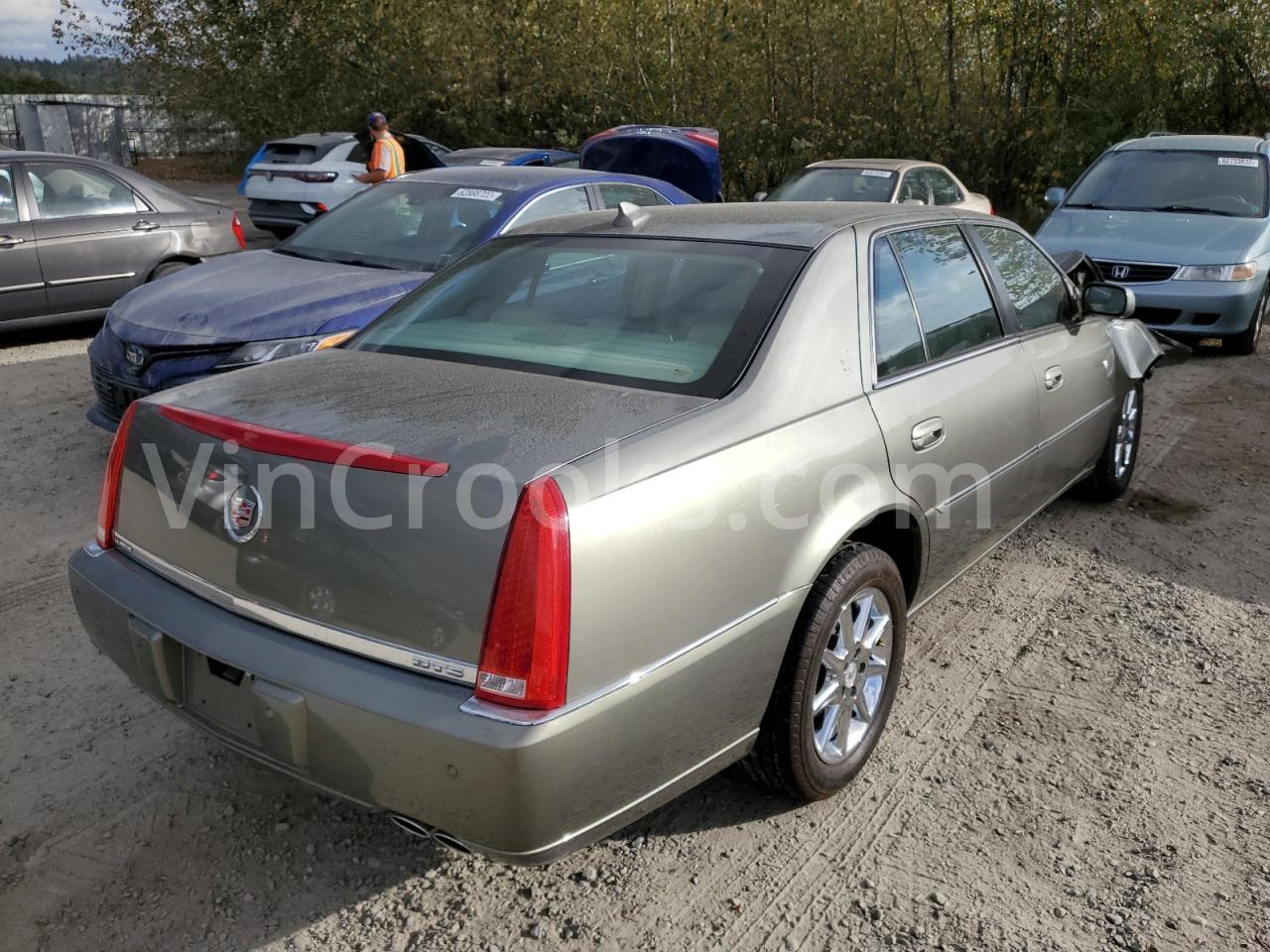 1G6KD5E61BU118211