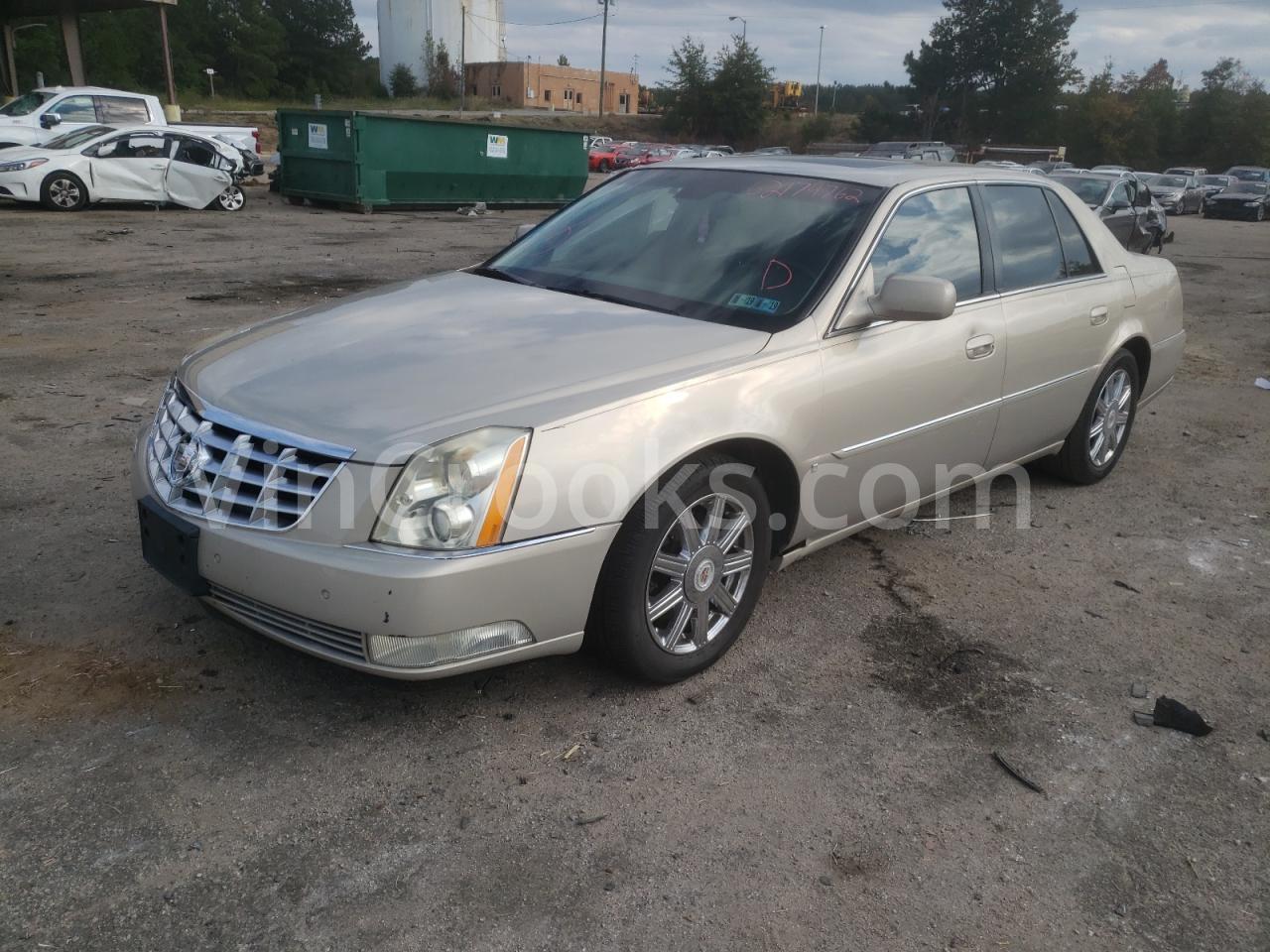 1G6KD57Y68U120155