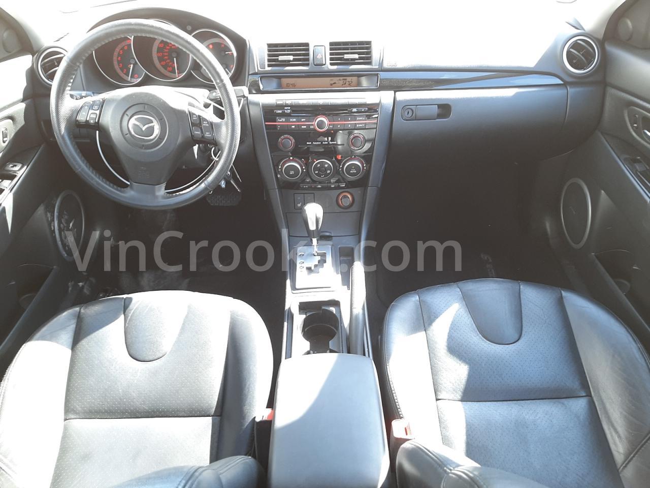 JM1BK323081128983