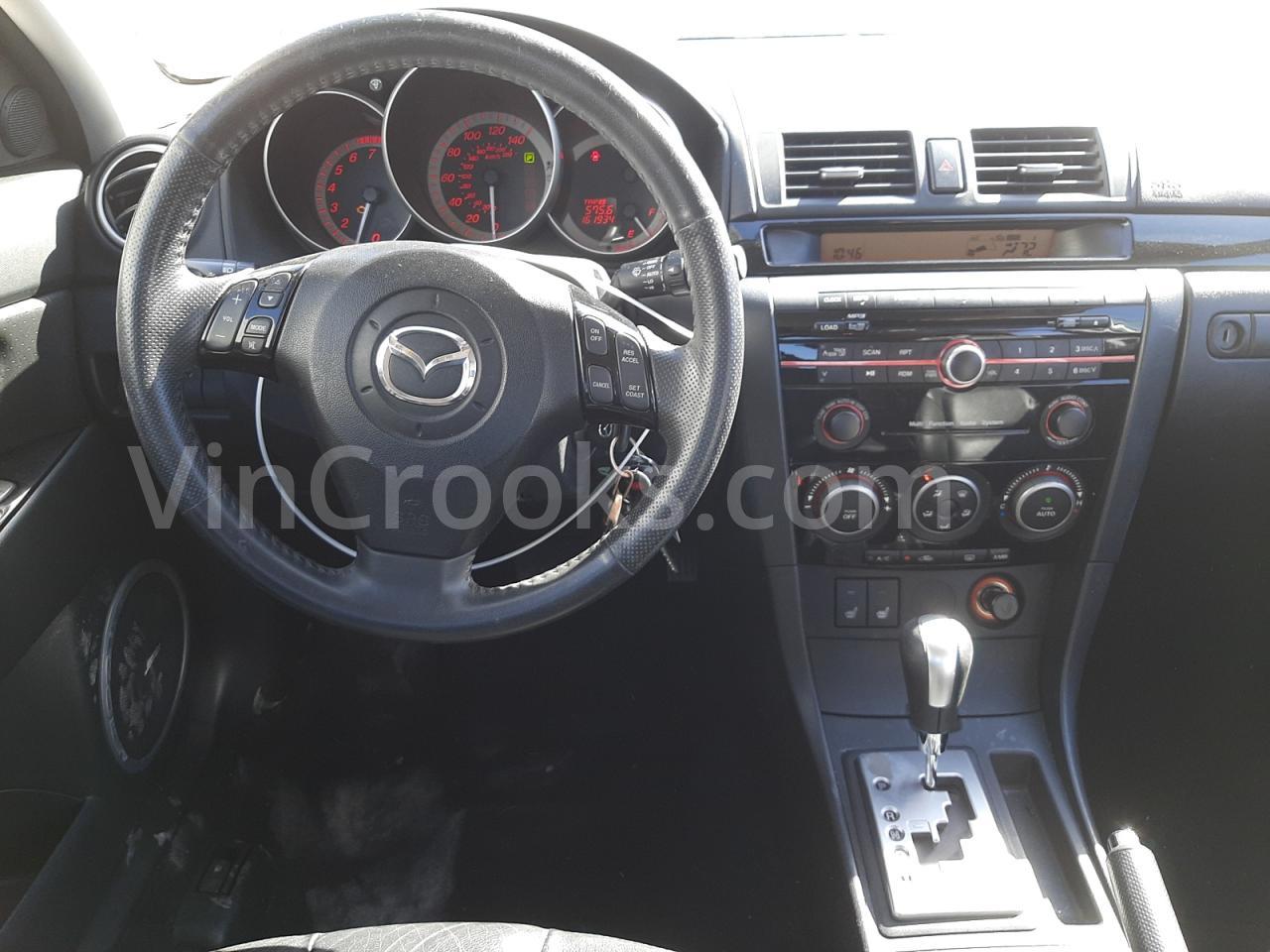 JM1BK323081128983