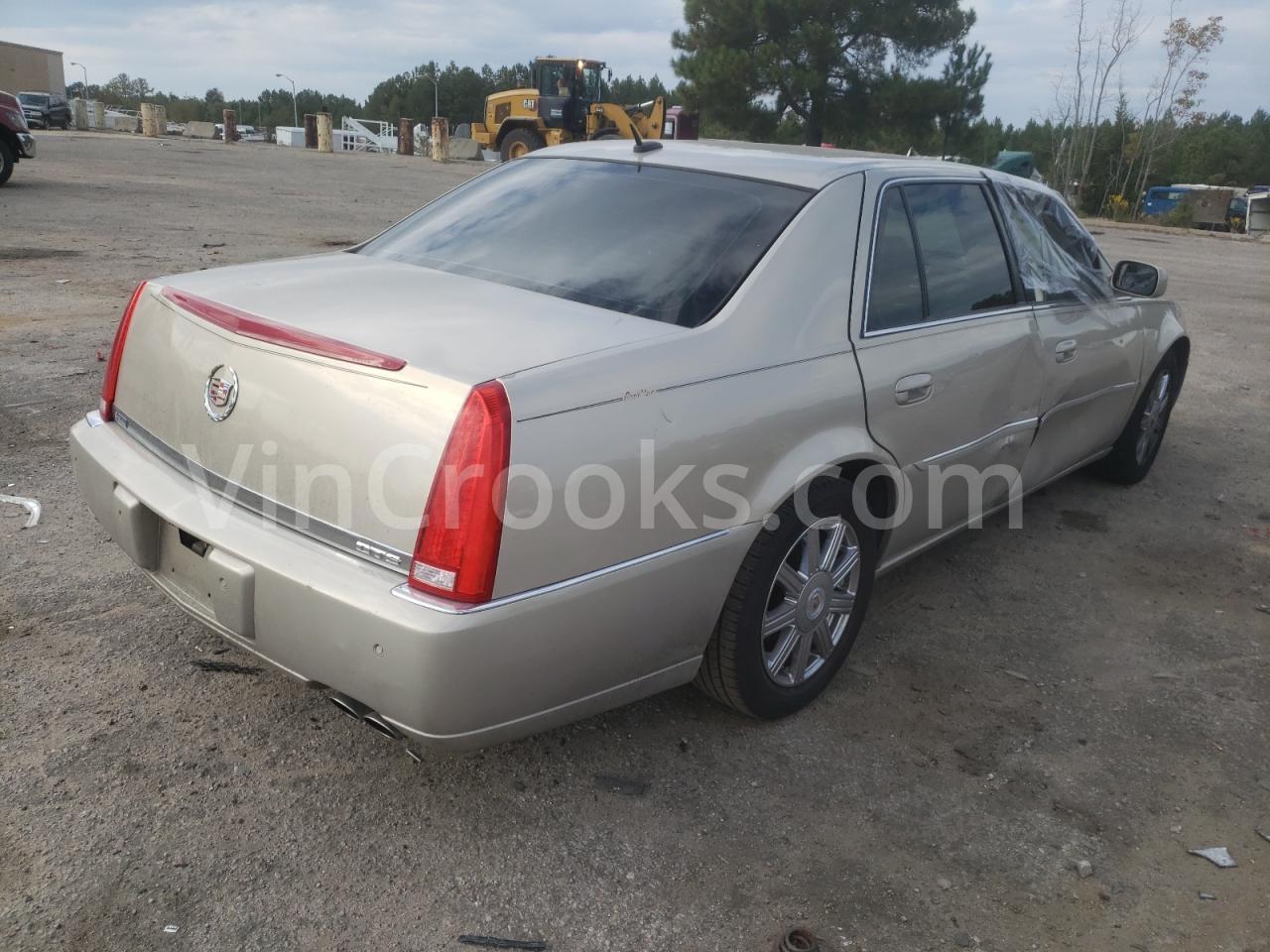 1G6KD57Y68U120155