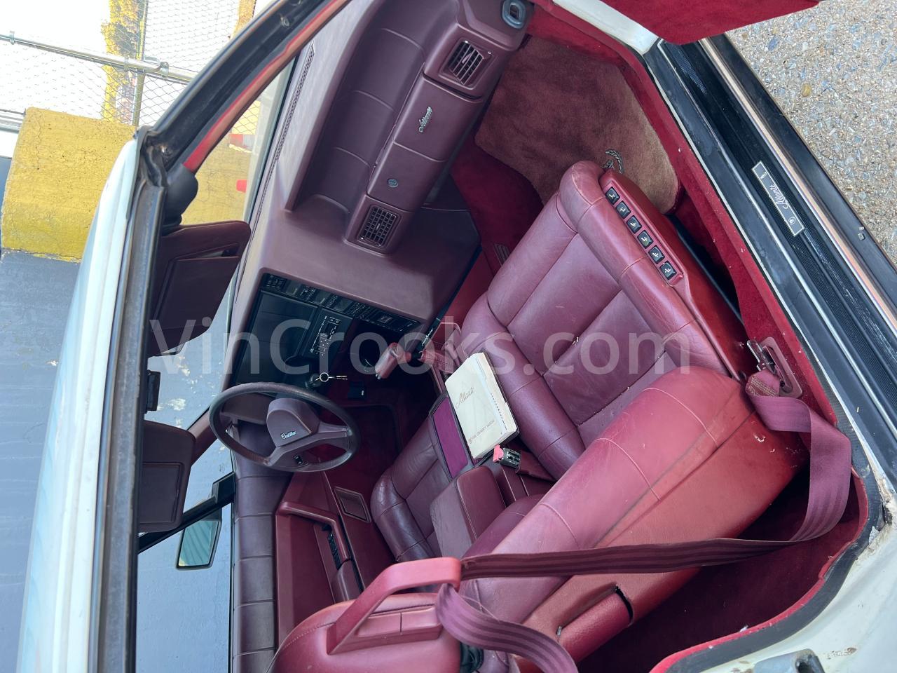 1G6VR3176JU102473