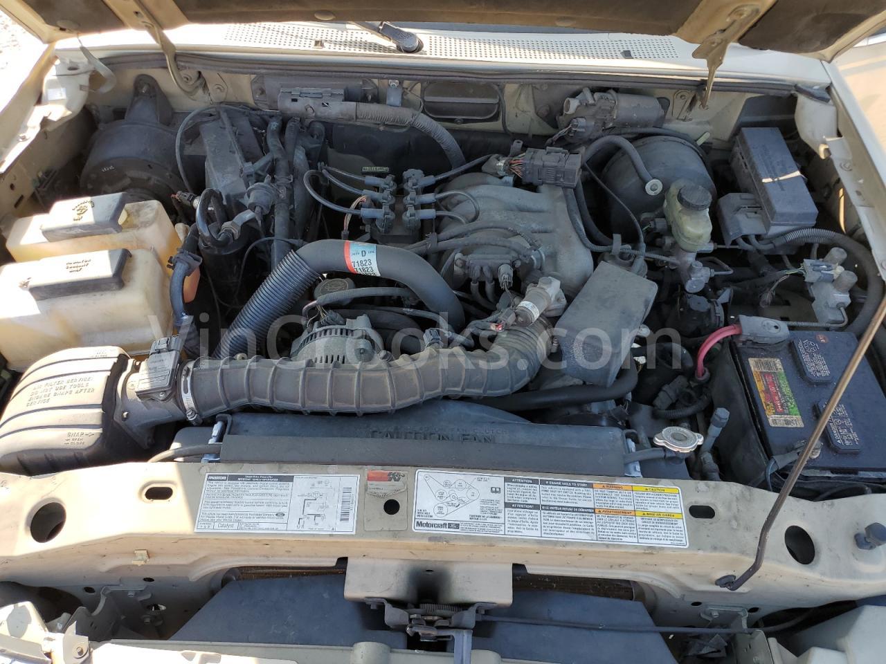 4F4YR16V8XTM13009