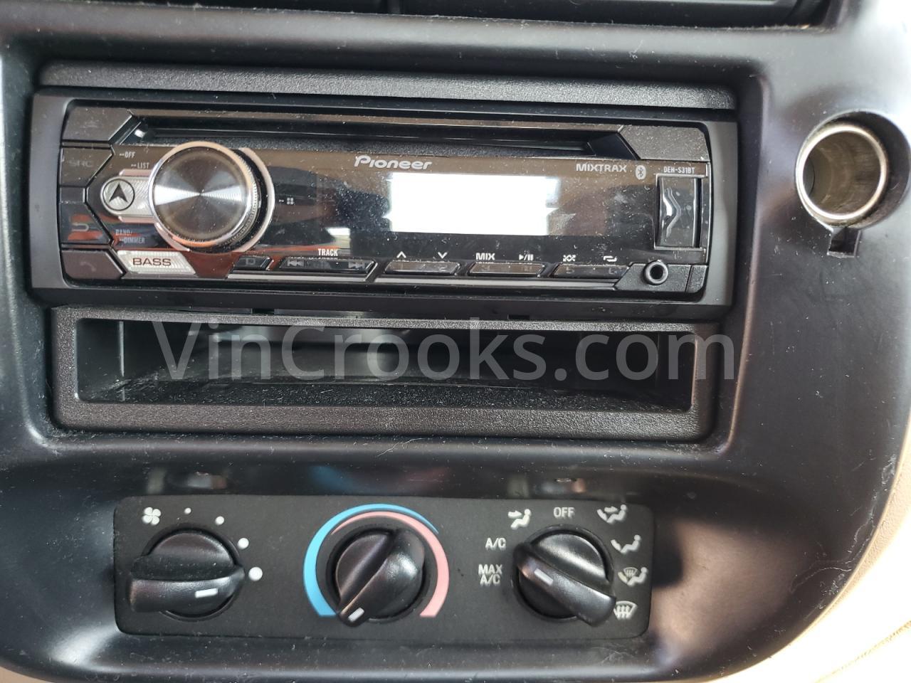 4F4YR16V8XTM13009