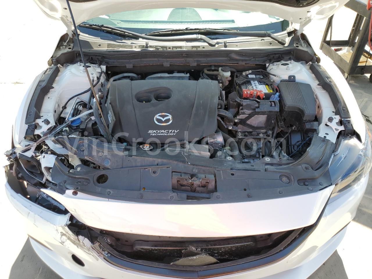 JM1GJ1V65F1166533