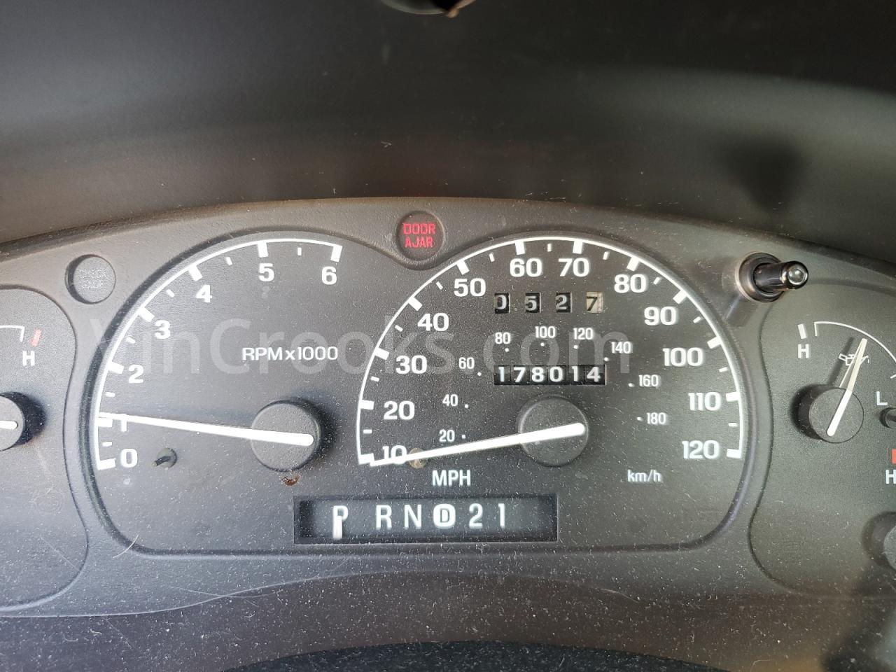 4F4YR16V8XTM13009