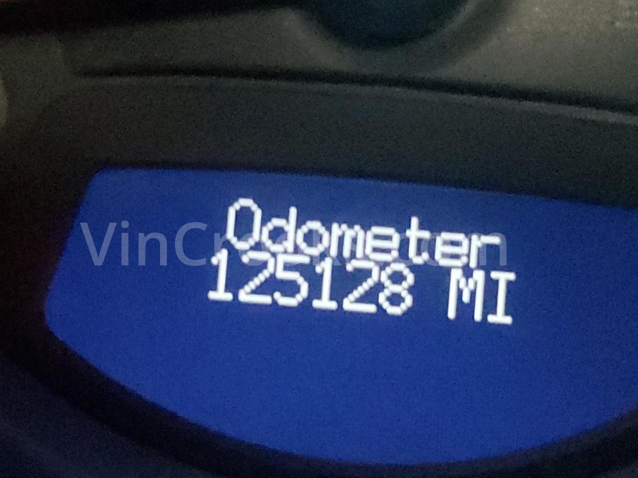 1G6DS1E39C0128894