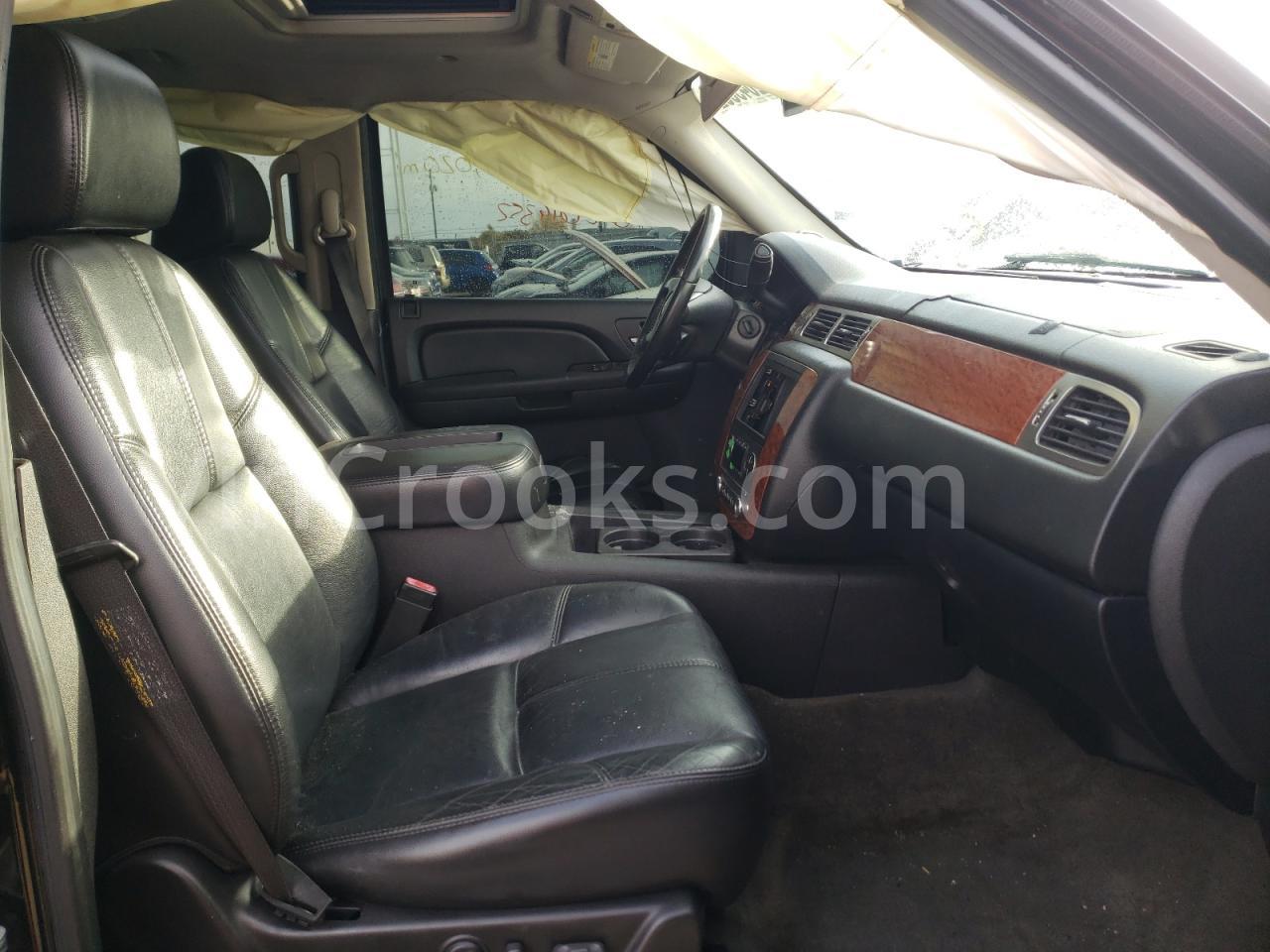 1GKFK13057R149116