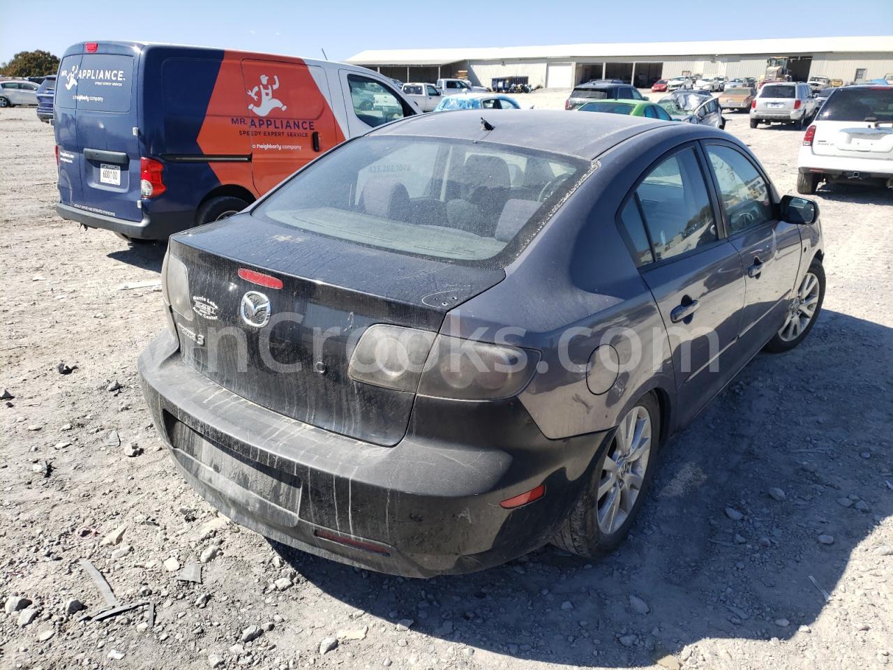JM1BK32F681806470