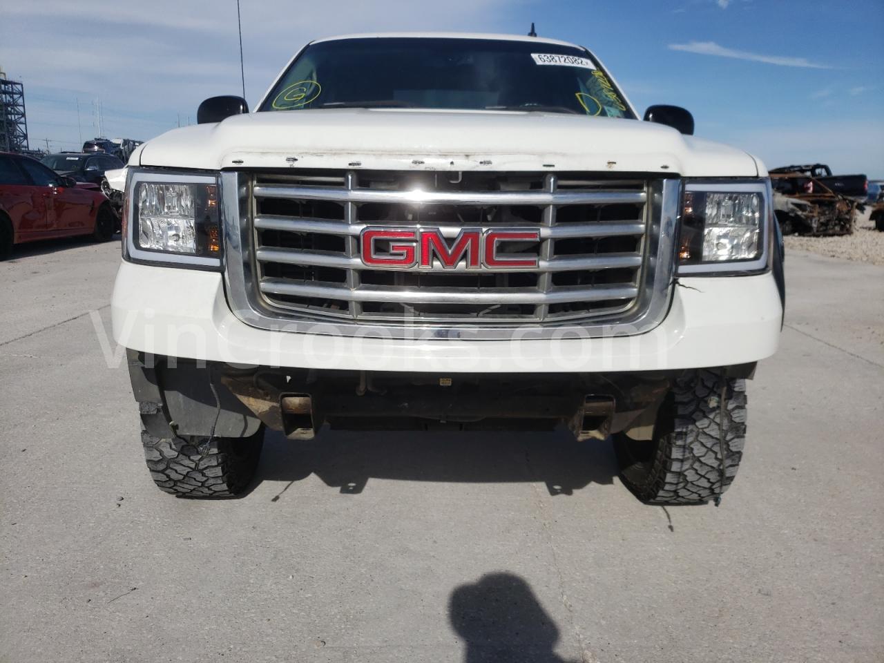 1GTHC23698F181906