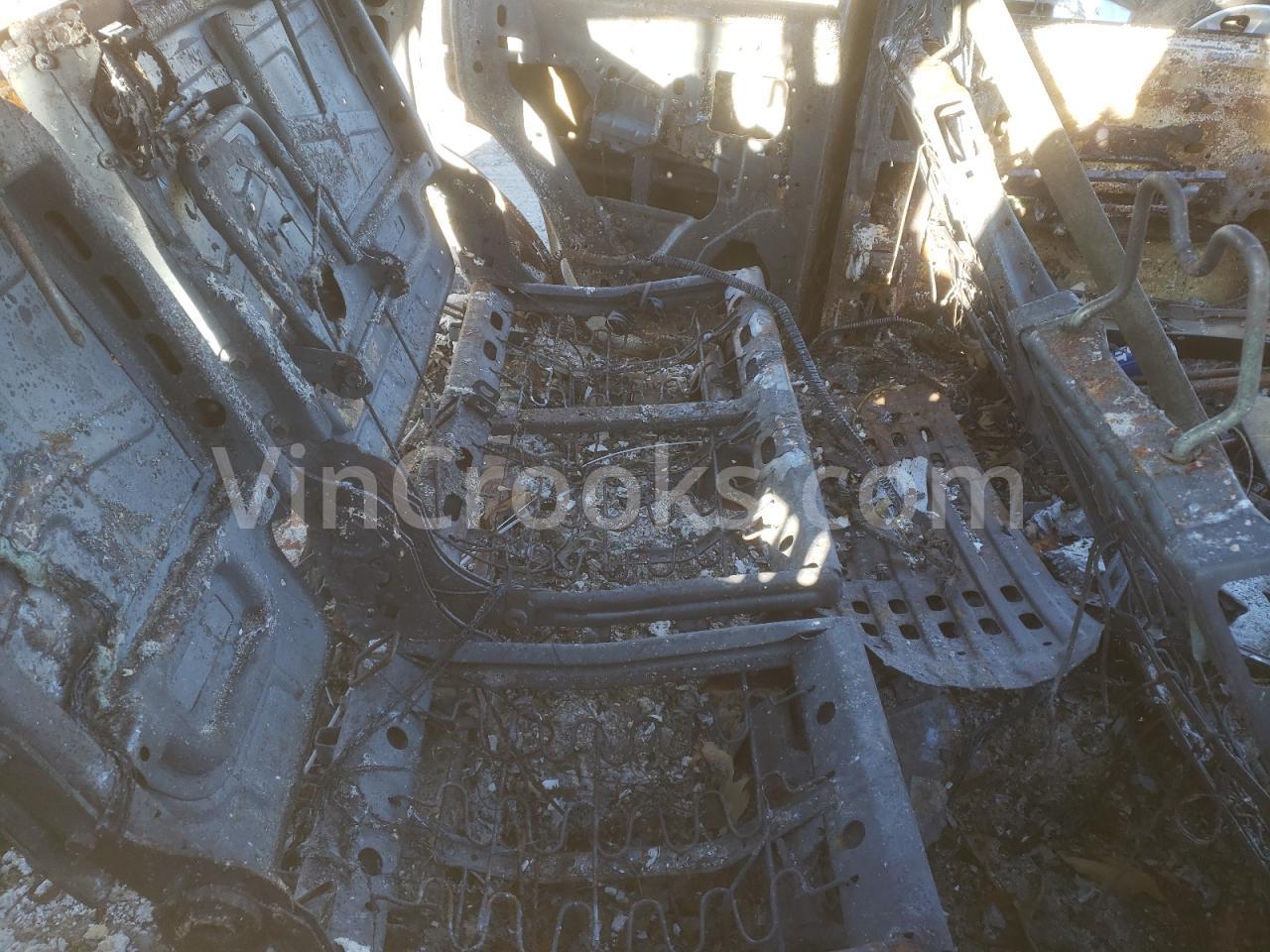 1GKUCEEF7AR151938