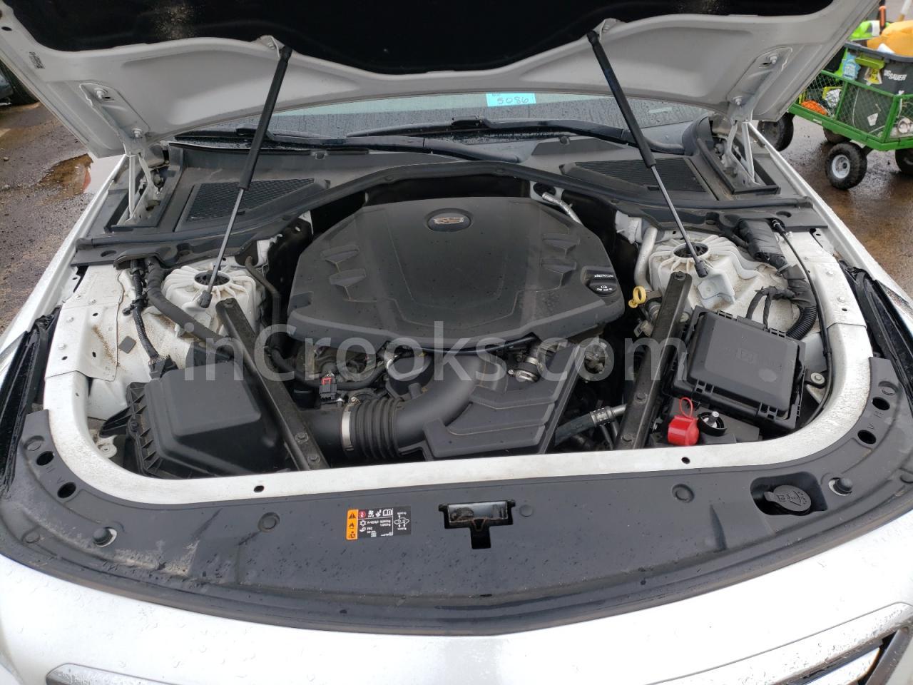 1G6KF5RS8HU158330