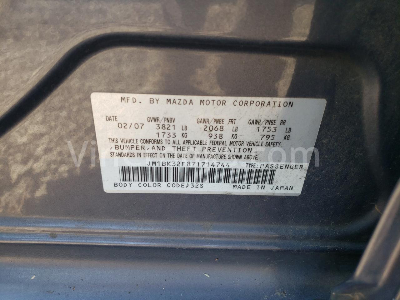 JM1BK32F871714744