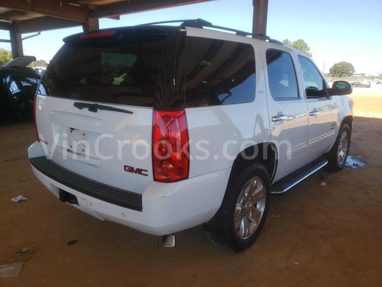 1GKS1CE00ER207804