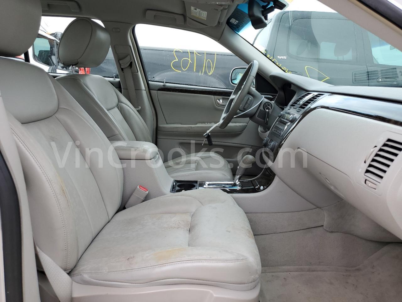 1G6KD57Y19U146339