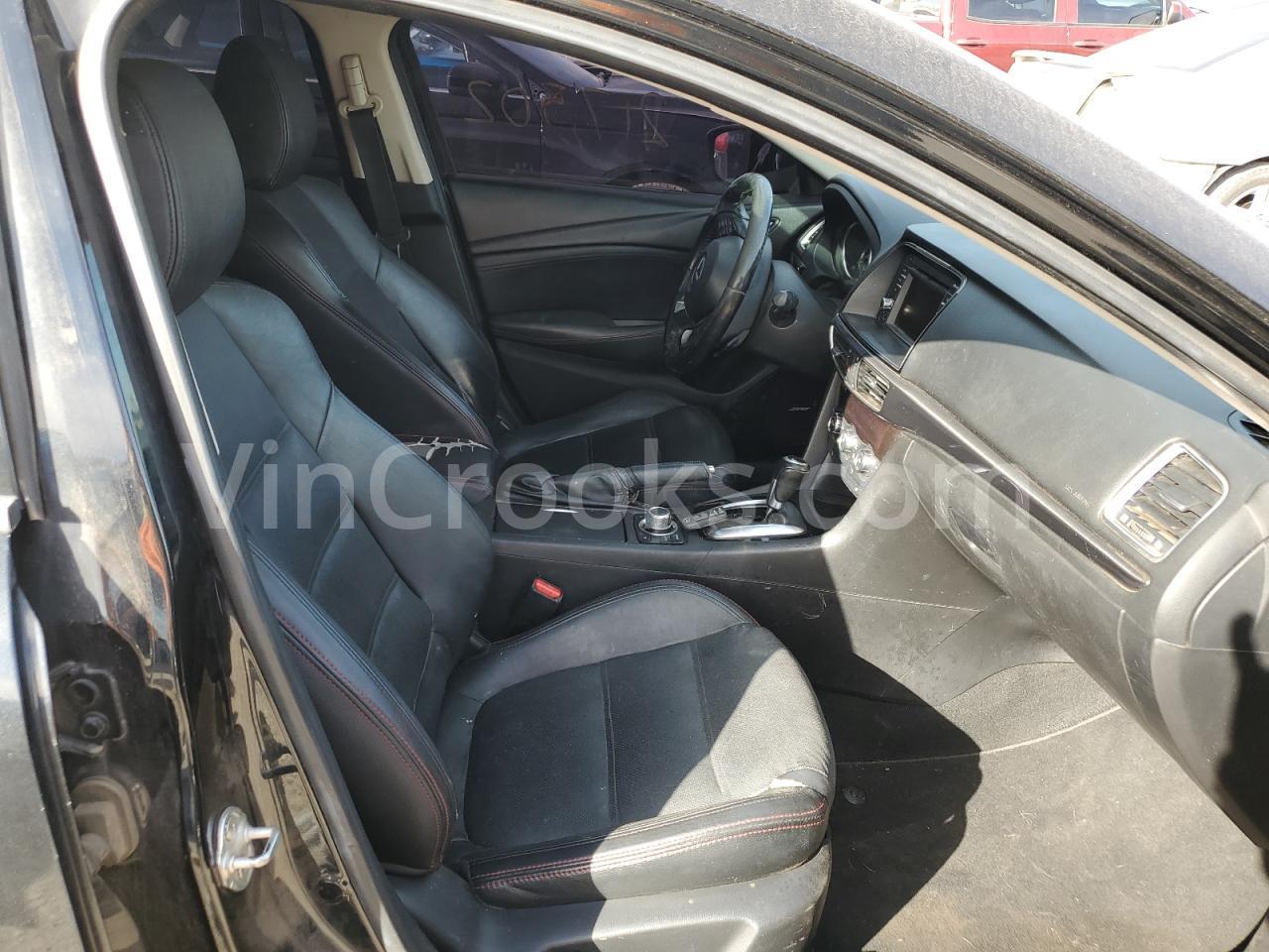JM1GJ1W54E1110152