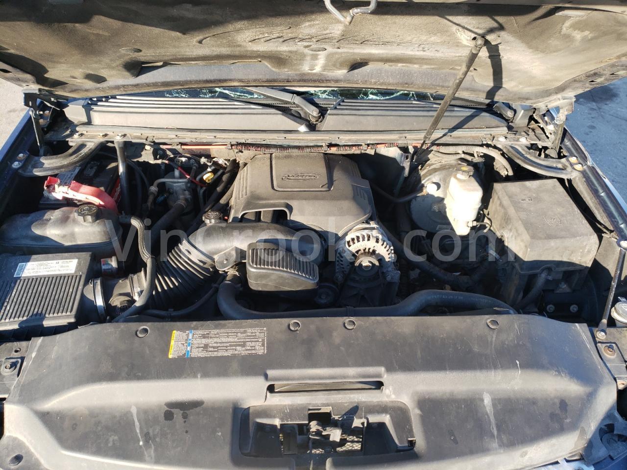1GYEC63878R127993