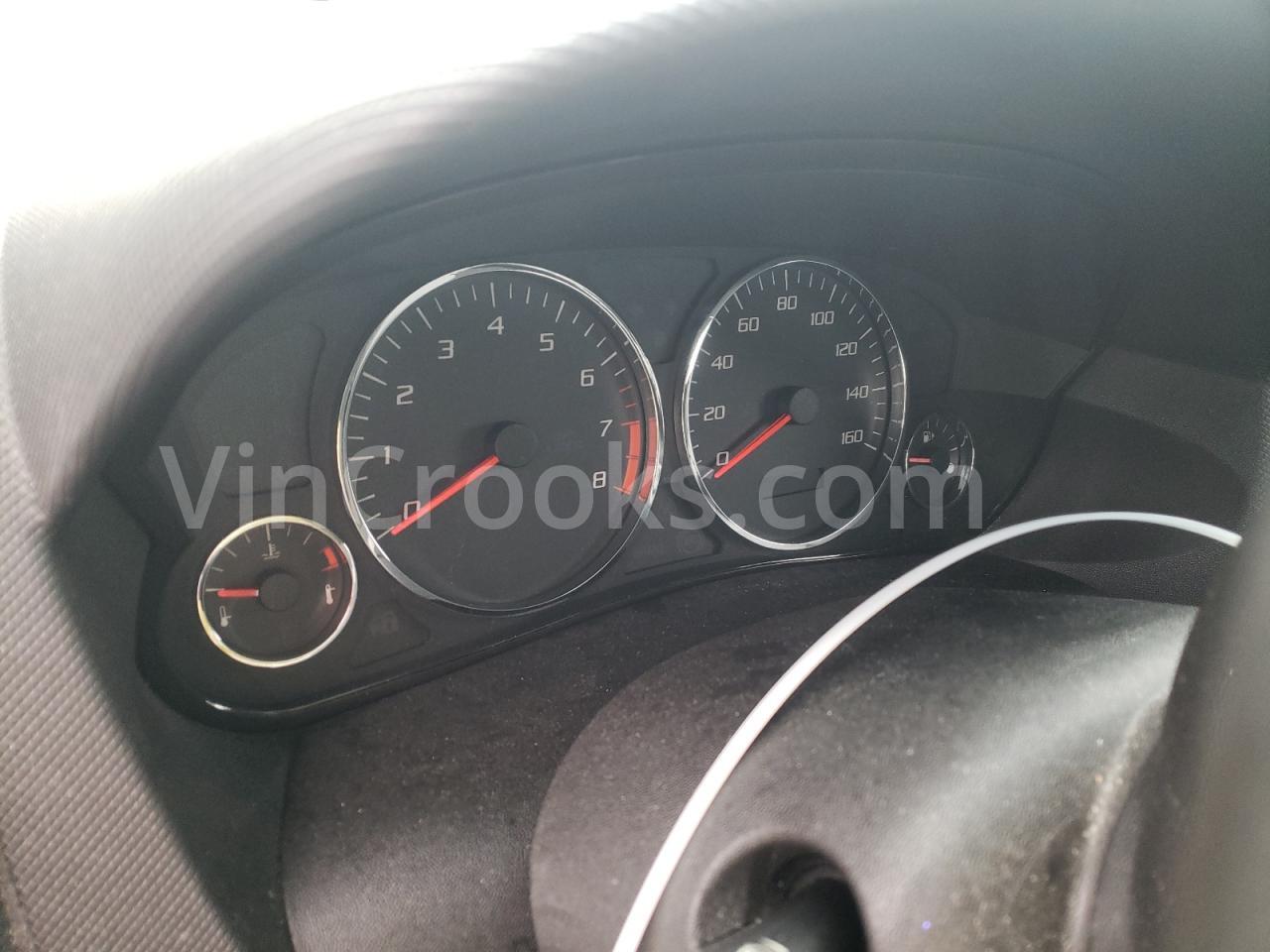 1G6DM57T870108317