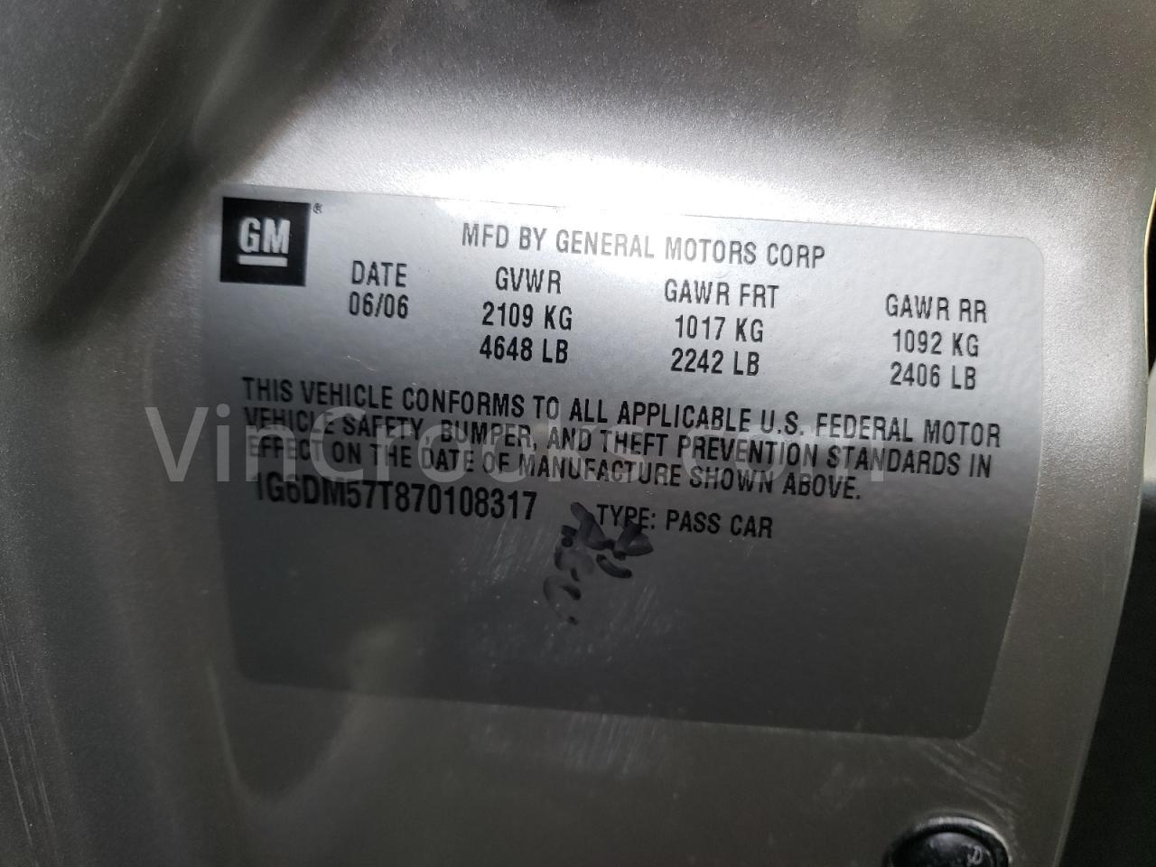 1G6DM57T870108317
