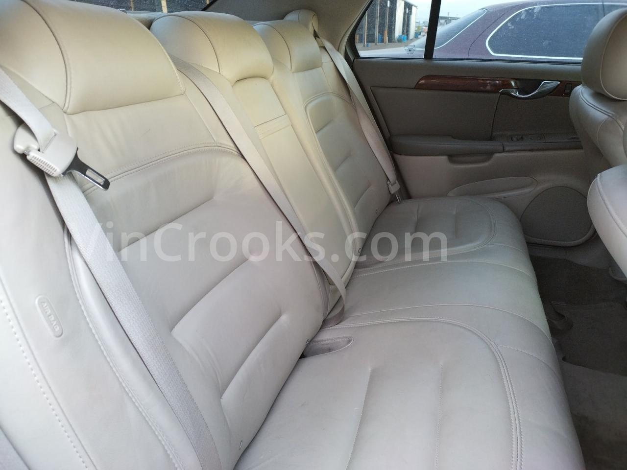 1G6KD57Y93U110891