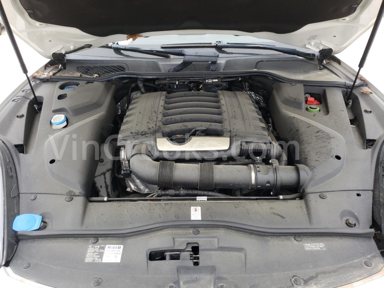 WP1AA2A29GKA13095
