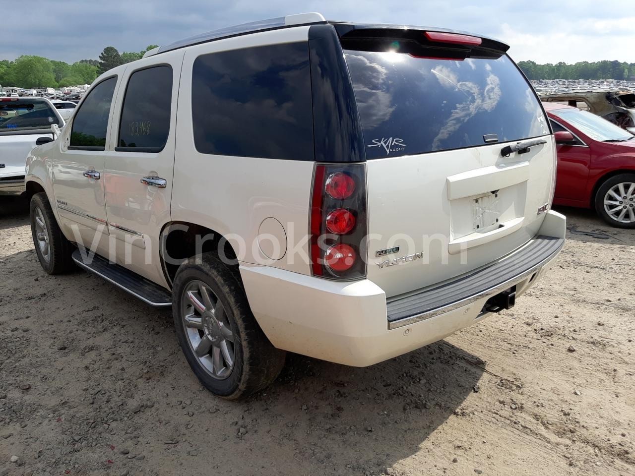 1GKS2EEF6CR108656