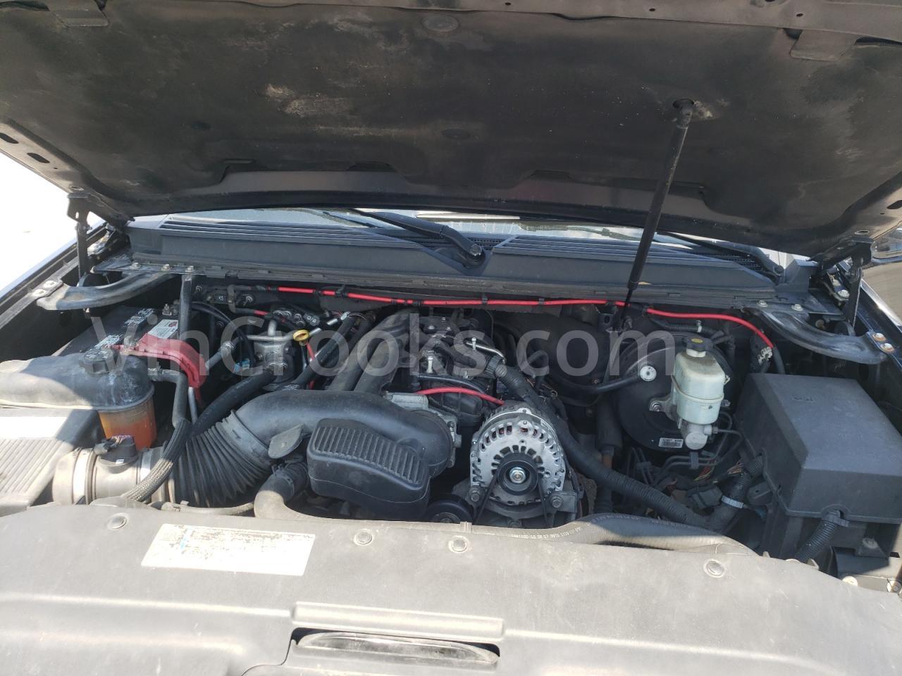 1GYEC63808R161810