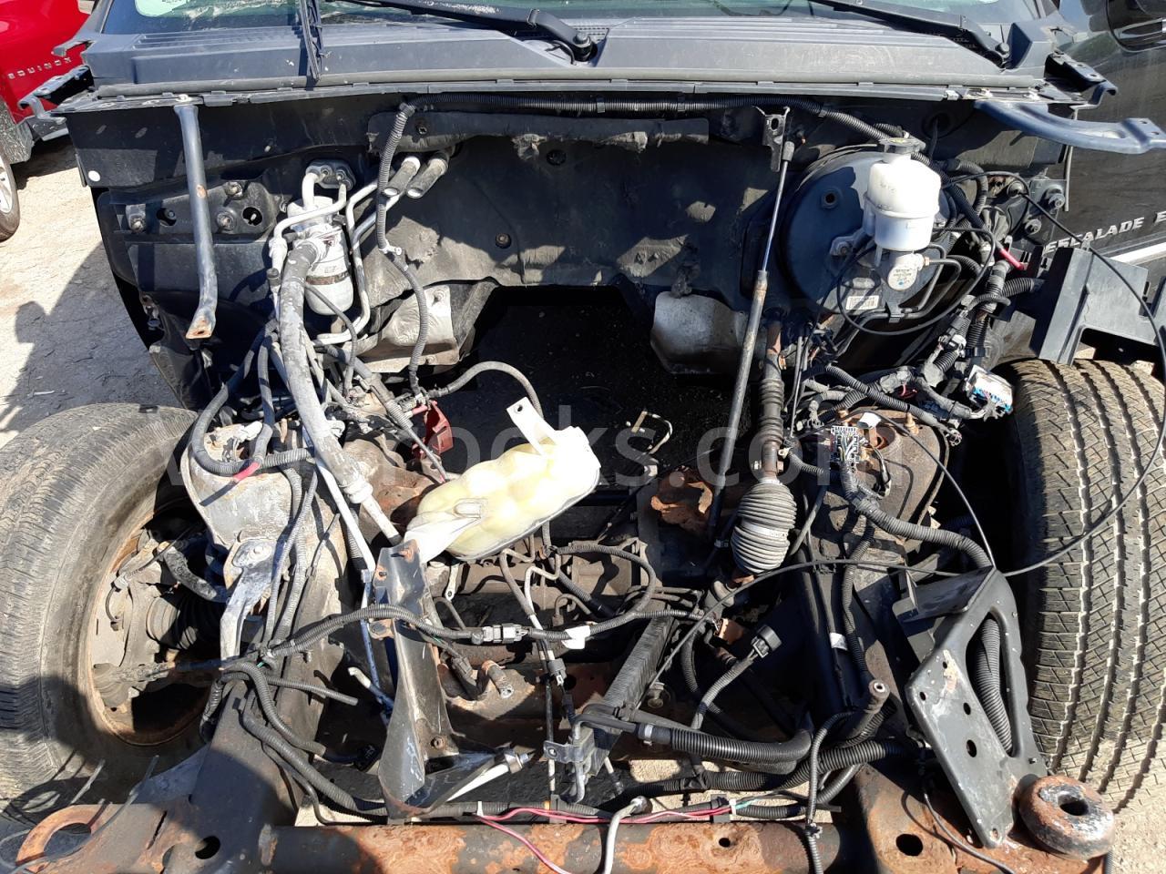 1GYUKJEF8AR100028