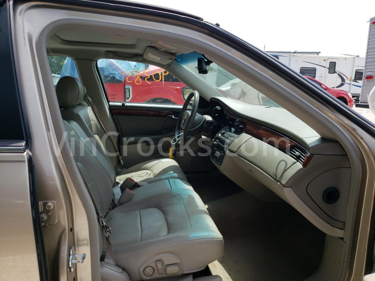 1G6KD54Y35U226756