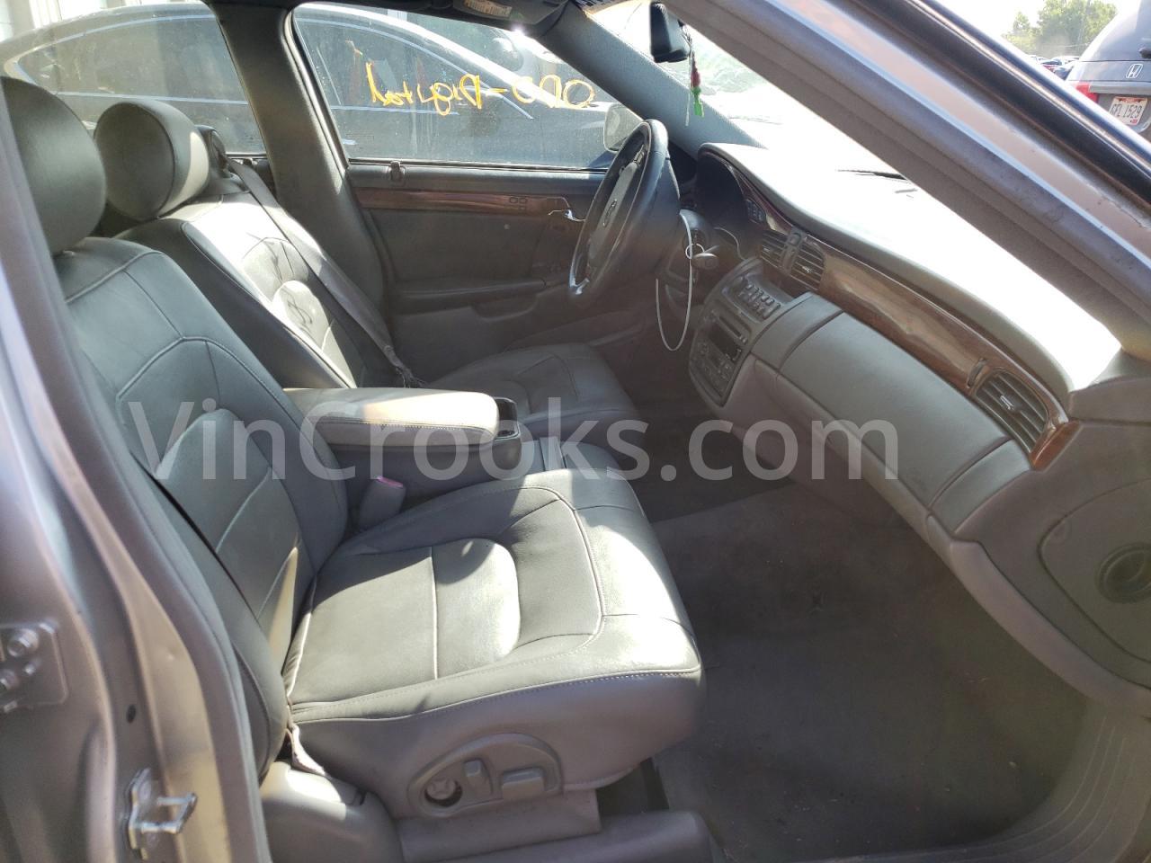 1G6KD57Y55U172145