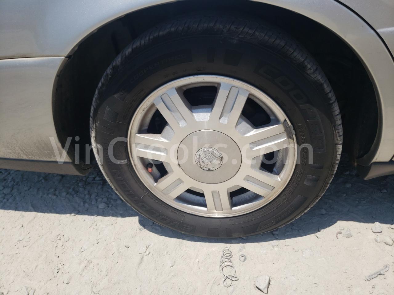 1G6KD54Y25U100405
