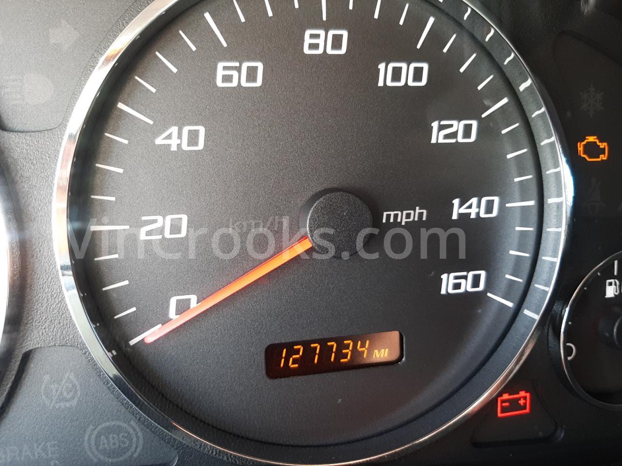 1G6DP567350106452