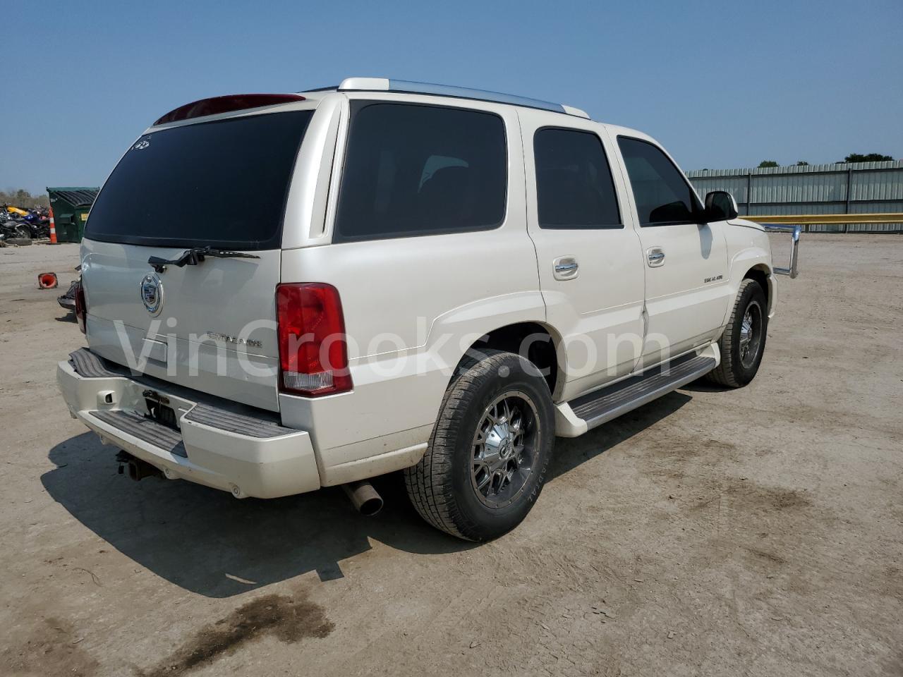 1GYEK63N83R185225
