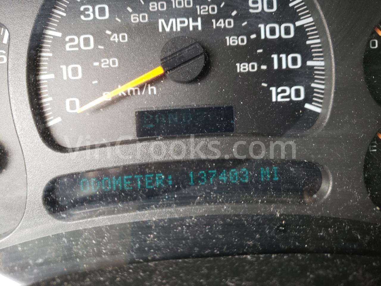 1GKEK13T55R174035